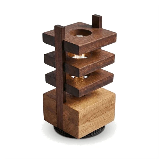 מנורת לילה מעץ טבעי בשני צבעים