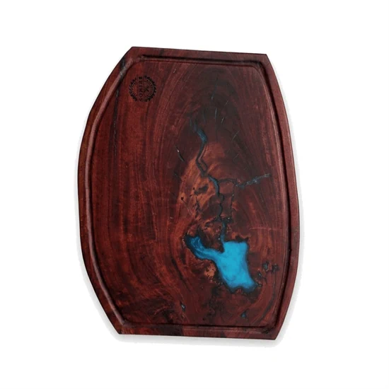 בוצר בשר ענק מגזע אקליפטוס בשילוב אפוקסי כחול