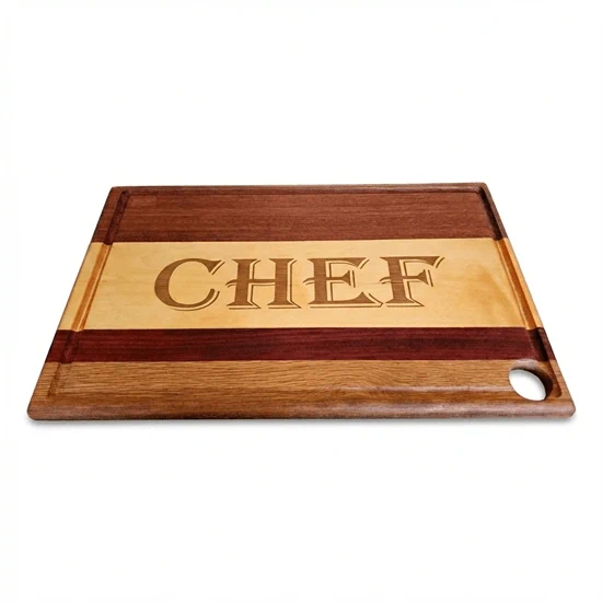 קרש חיתוך מיוחד המורכב מכמה סוגי עץ קשה